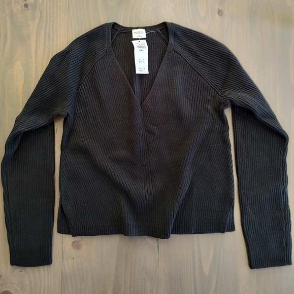 Women's sweater - Picture 1 of 4